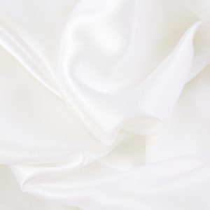 Hodvábna obliečka Biela